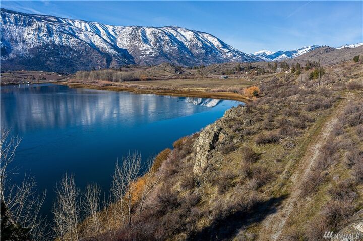 Property Photo:  1325 E Wapato Lake Rd  WA 98831 