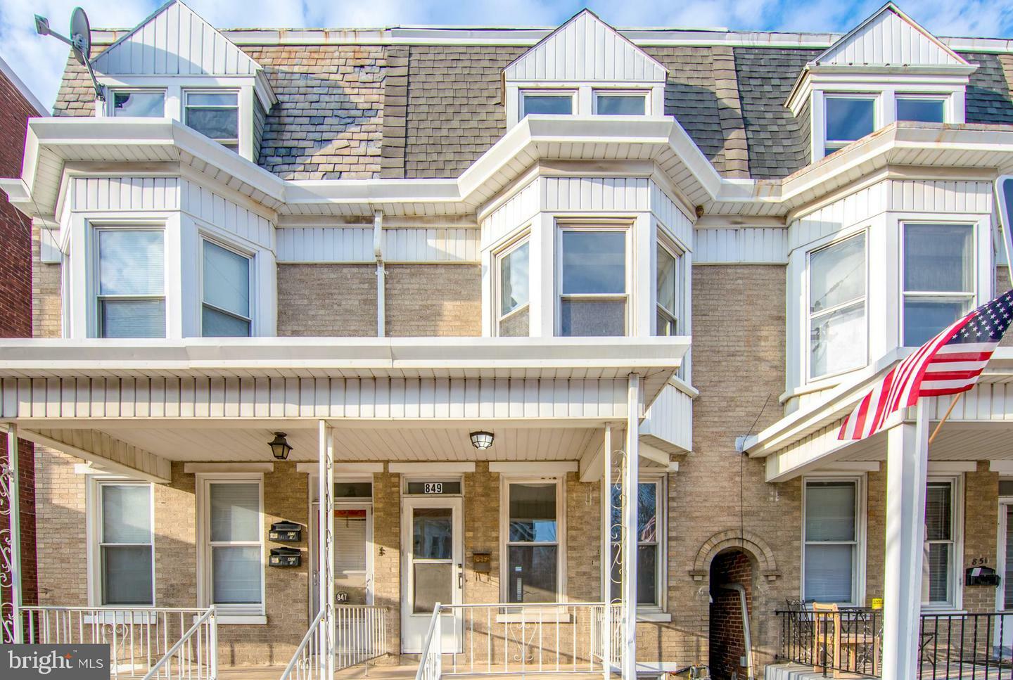Property Photo: 849 E Philadelphia Street PA 17403