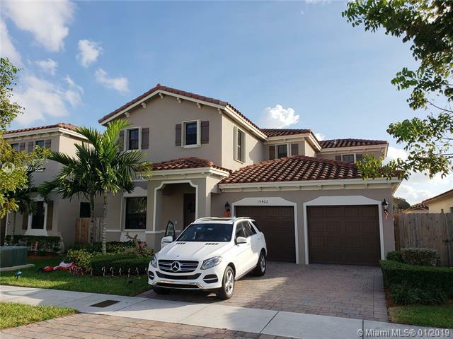 Property Photo:  15402 SW 176th Ter  FL 33187 