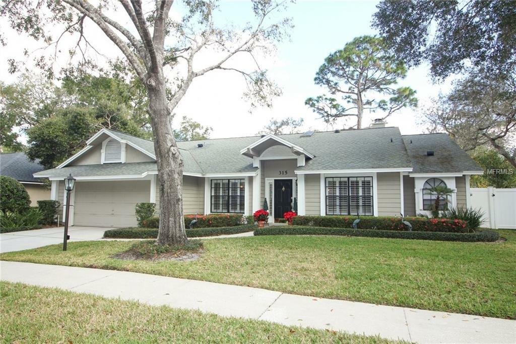 Property Photo:  315 Falling Leaf Way  FL 32707 