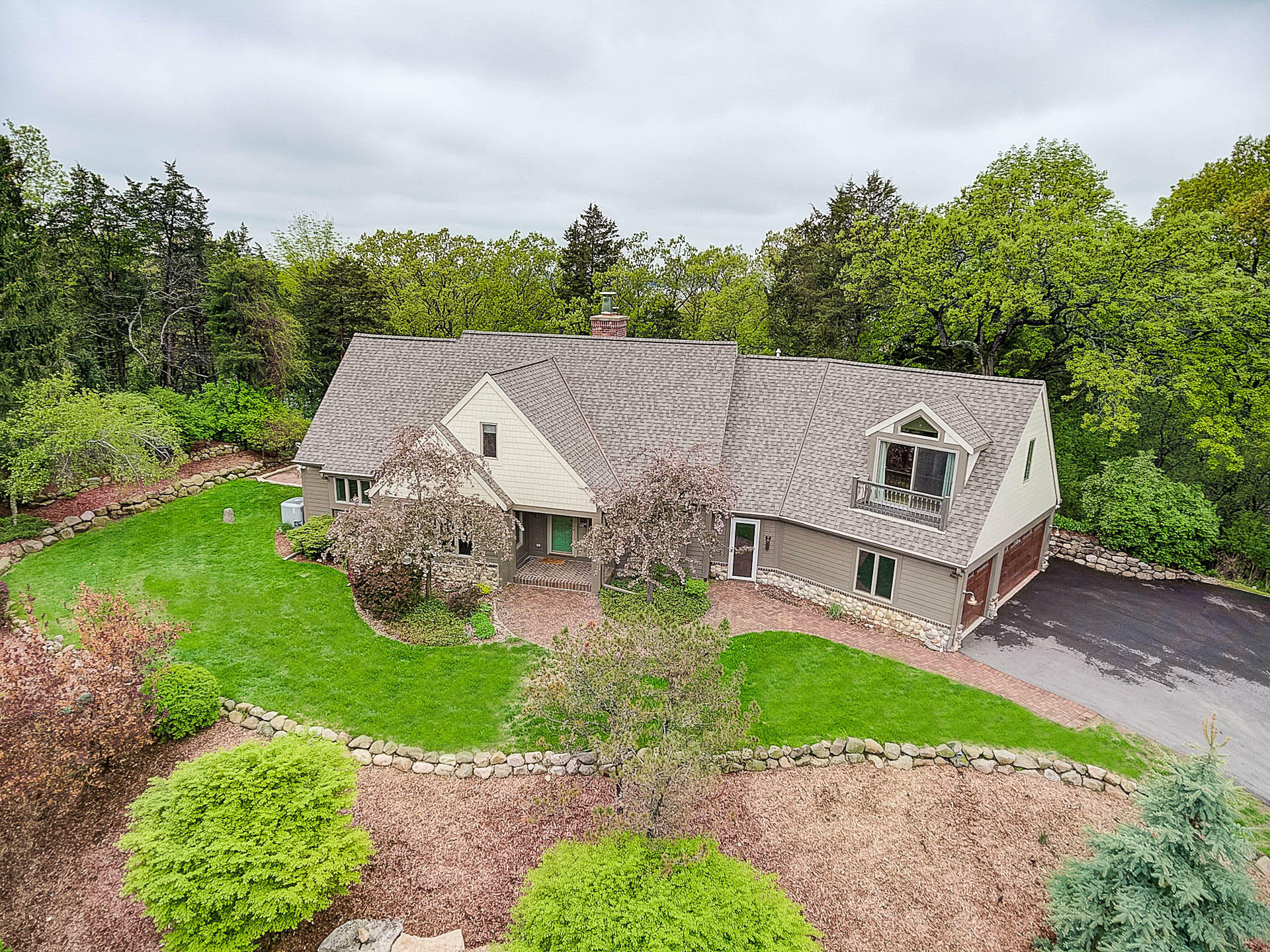 Property Photo: W332n6115 County Road C WI 53058