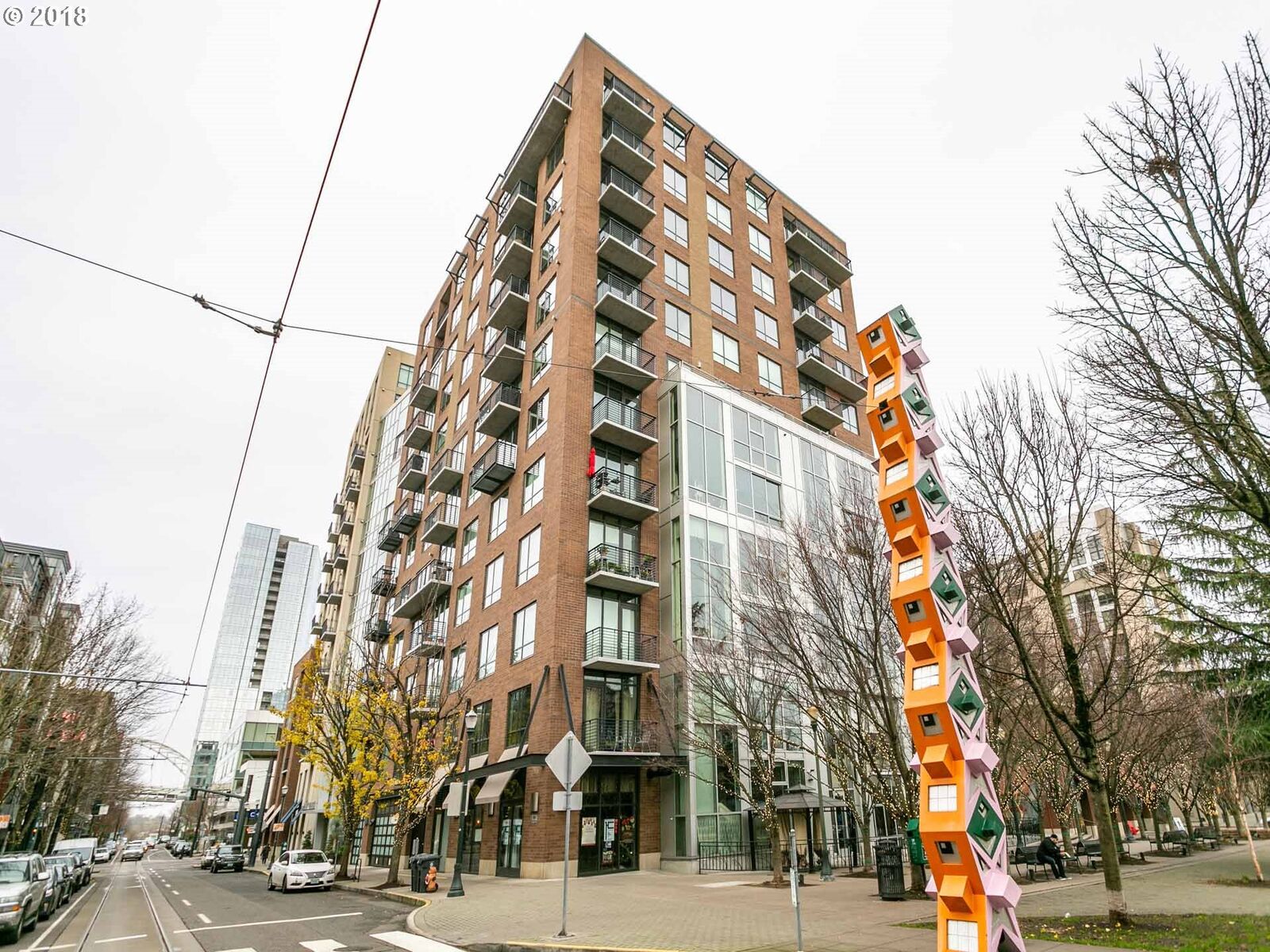 Property Photo:  922 NW 11th Ave 310  OR 97209 