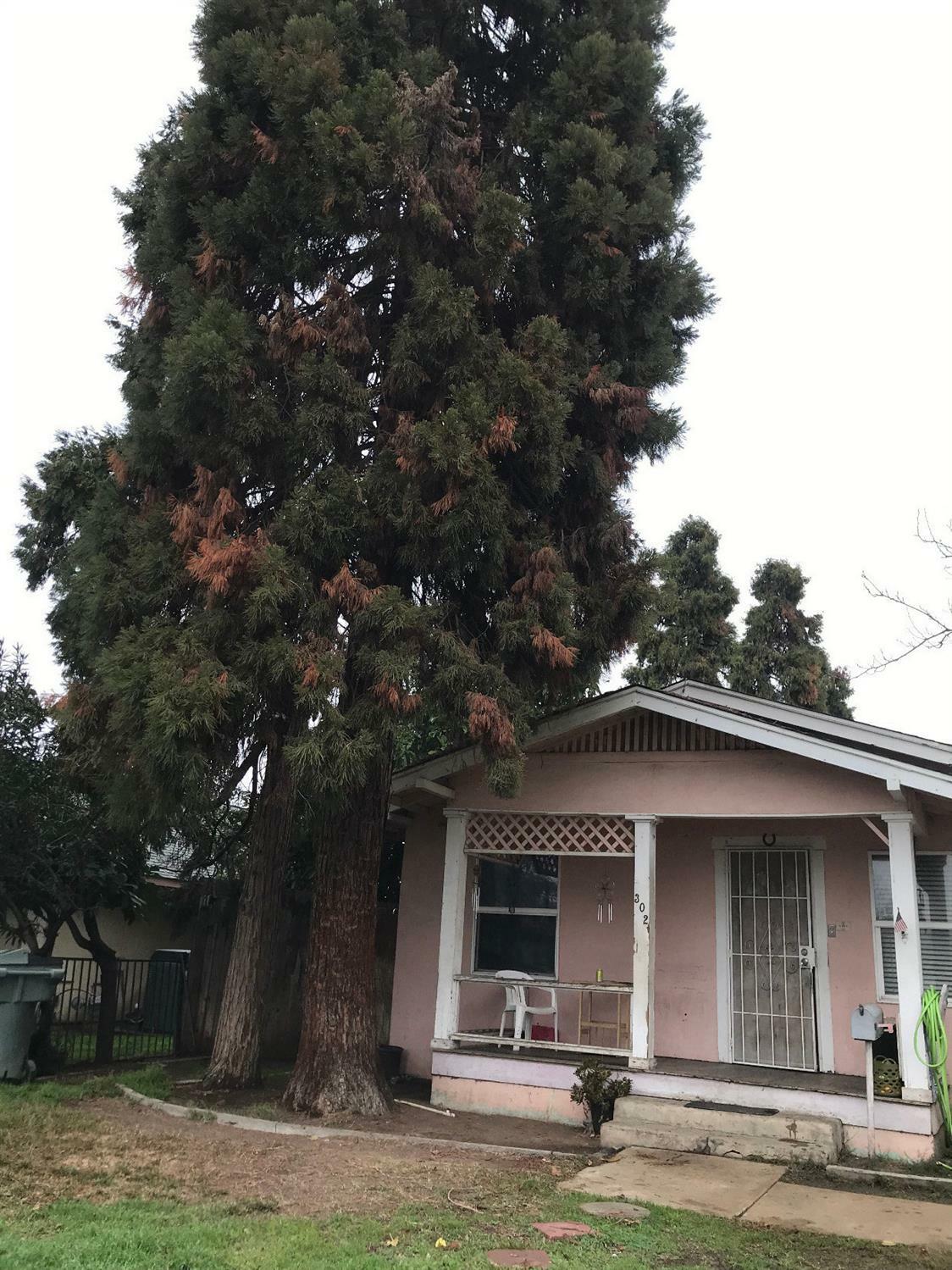 Property Photo:  302 NW 4th Avenue  CA 93291 