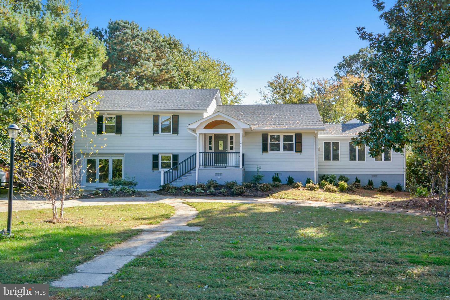 Property Photo:  102 N Harbor Road N  MD 21663 