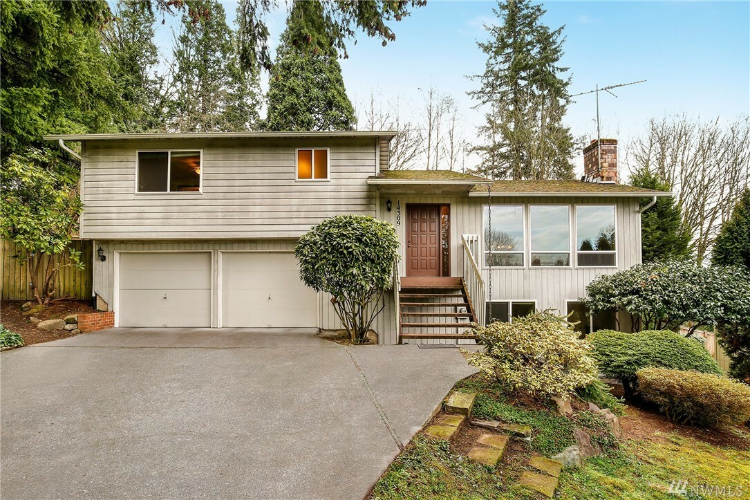 Property Photo:  14309 NE 177th Ct  WA 98072 