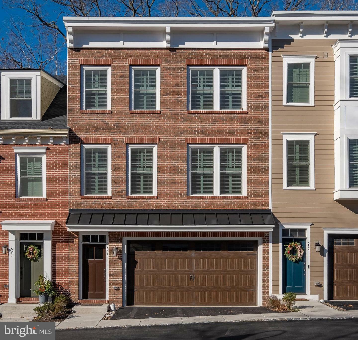 Property Photo: 623 West End Walk PA 19063