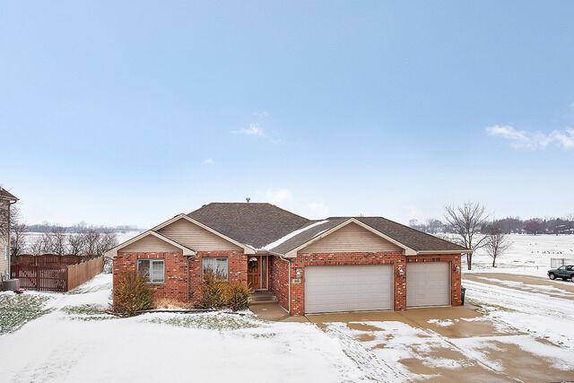 Property Photo:  501 Kingston Drive  IL 60451 