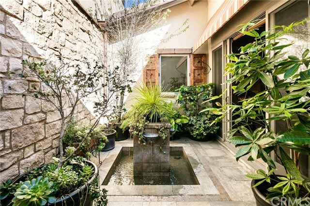 Property Photo: 32 Rue Fontainebleau CA 92660