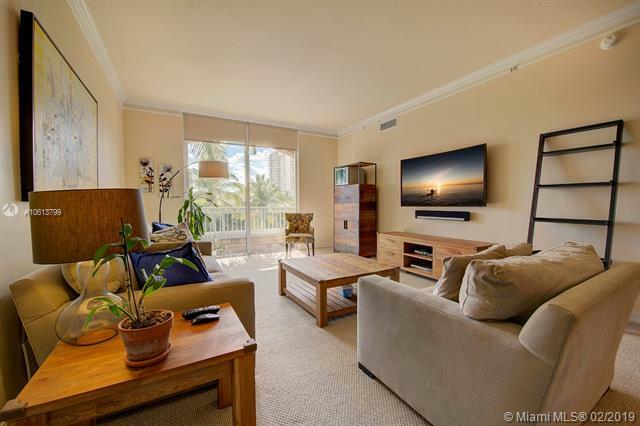 Property Photo: 3001 NE 185th St 333 FL 33180