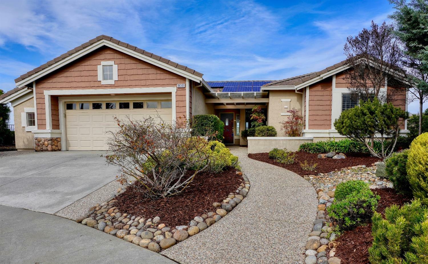 Property Photo:  930 Granite Court  CA 95648 