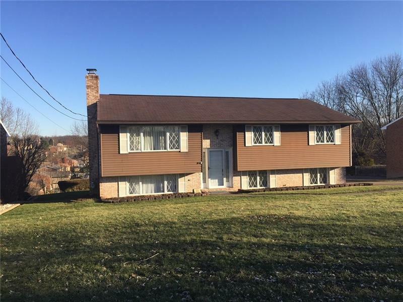 Property Photo:  32 Meadowcrest  PA 15321 