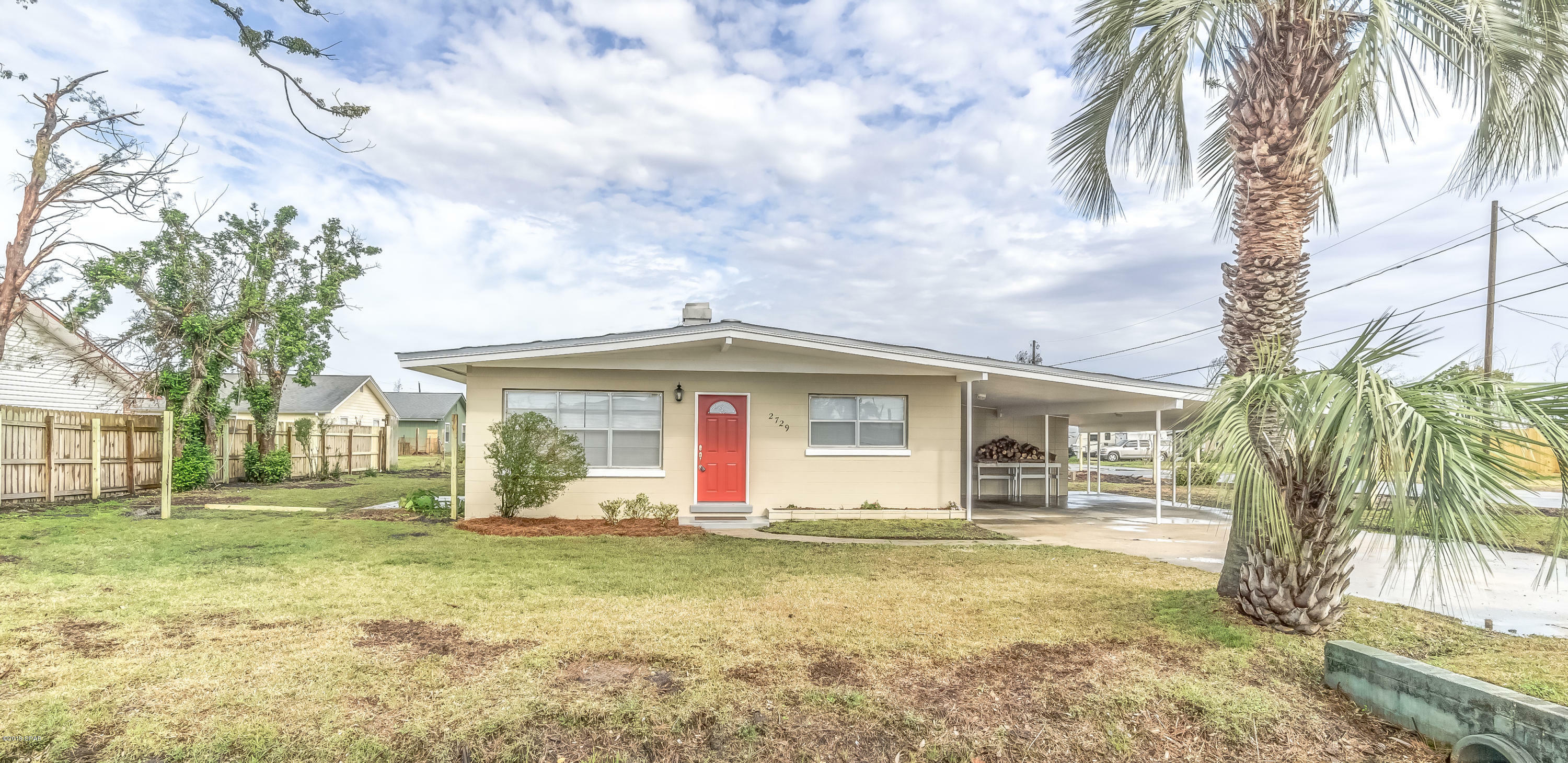 Property Photo: 2729 E 16th Street FL 32405