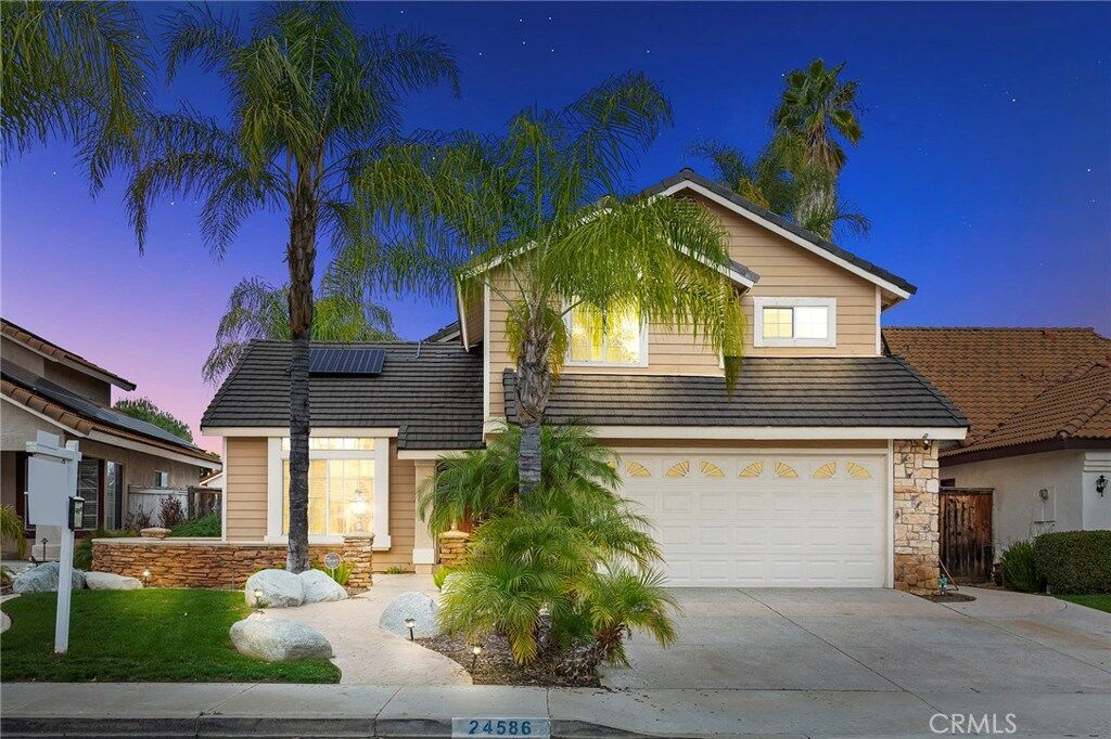 Property Photo:  24586 Grand Oaks Court  CA 92562 