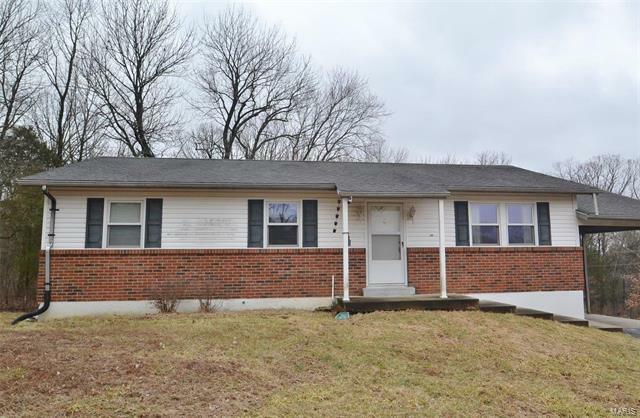 Property Photo:  10172 Blackberry Lane   63015 