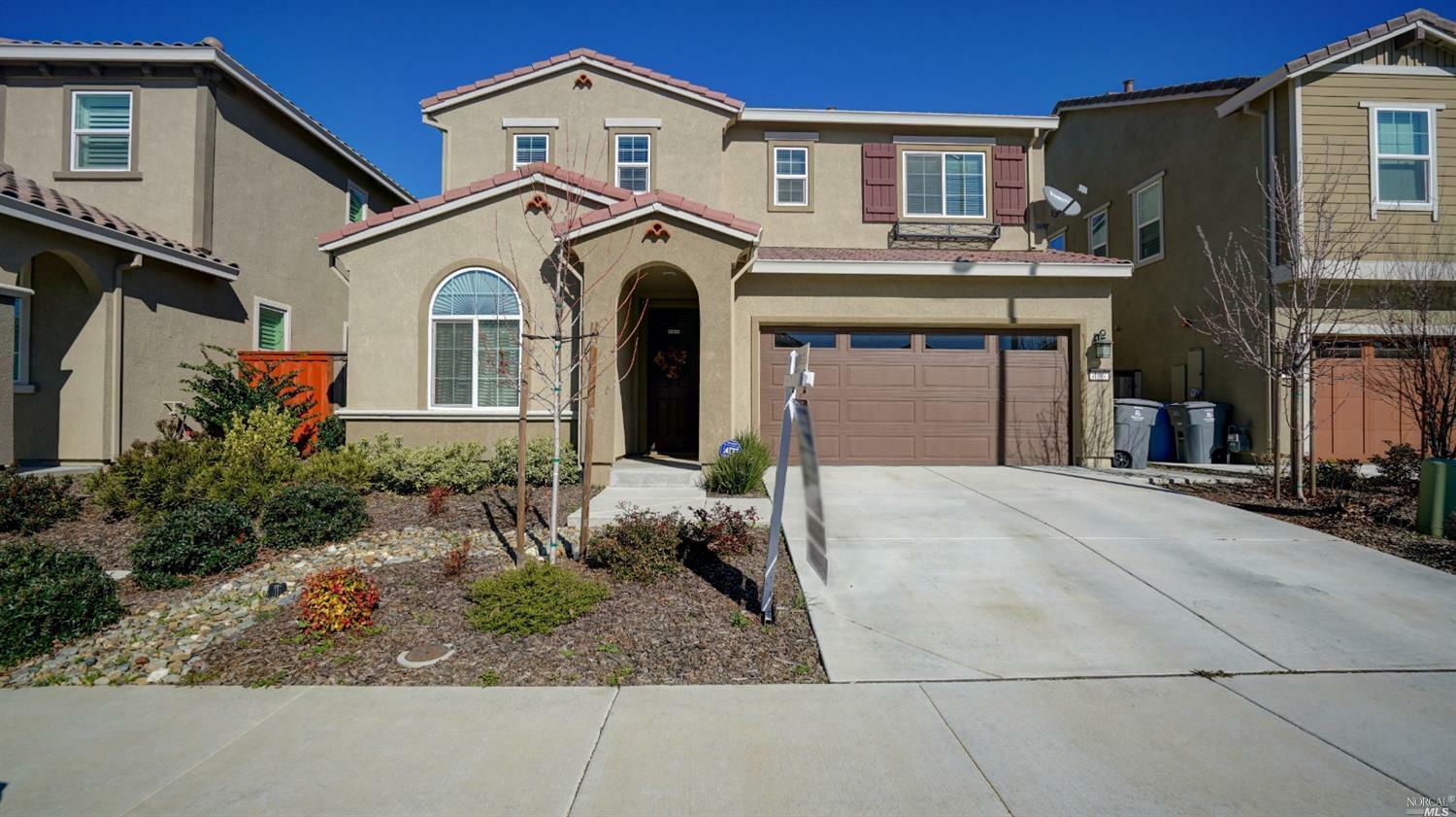 Property Photo:  196 Kodiak Drive  CA 95687 