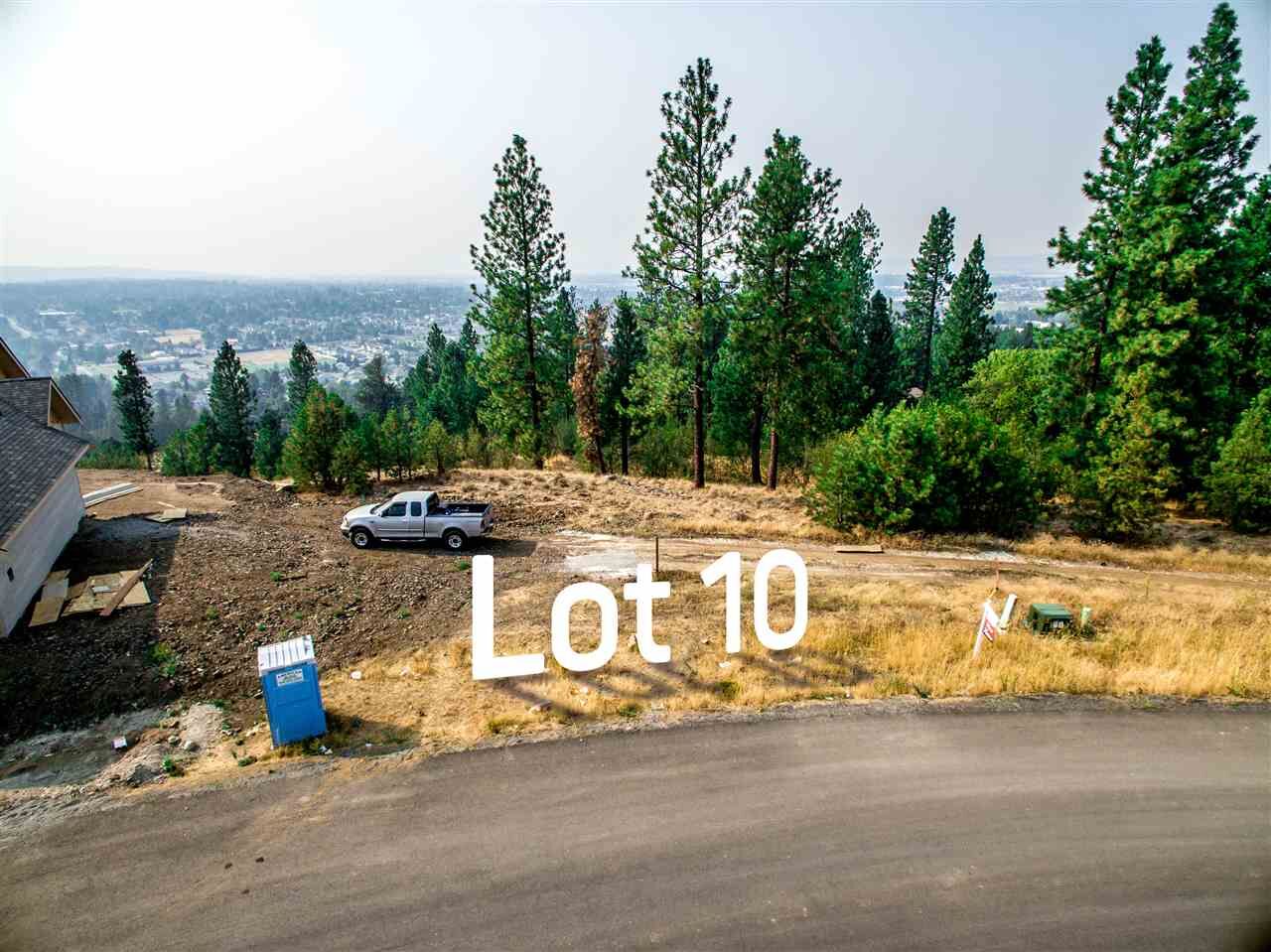 Property Photo:  2528 S Man O'War Ln  WA 99037 