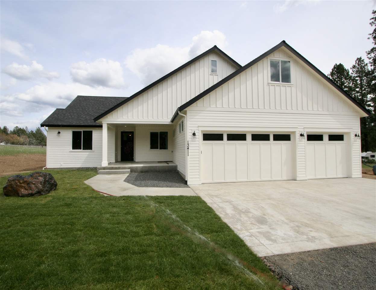 Property Photo: 13411 S Sands Rd WA 99036