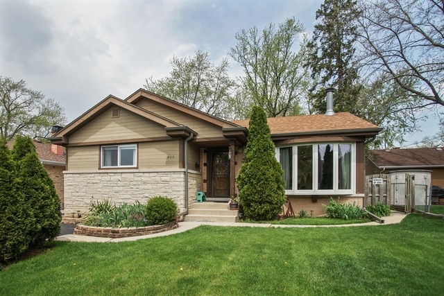 Property Photo: 800 East Oakton Street IL 60004