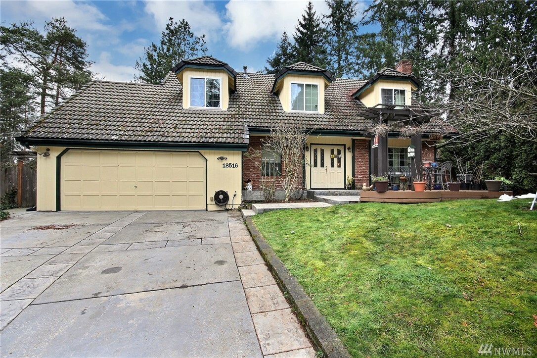 Property Photo:  18516 NE 25th Wy  WA 98052 