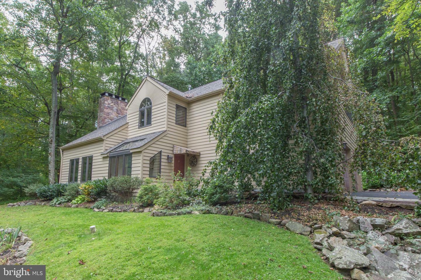 Property Photo:  6130 Stoney Hill Road  PA 18938 