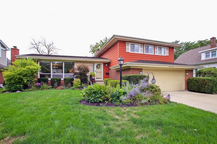 306 North Dwyer Avenue  Arlington Heights IL 60005 photo