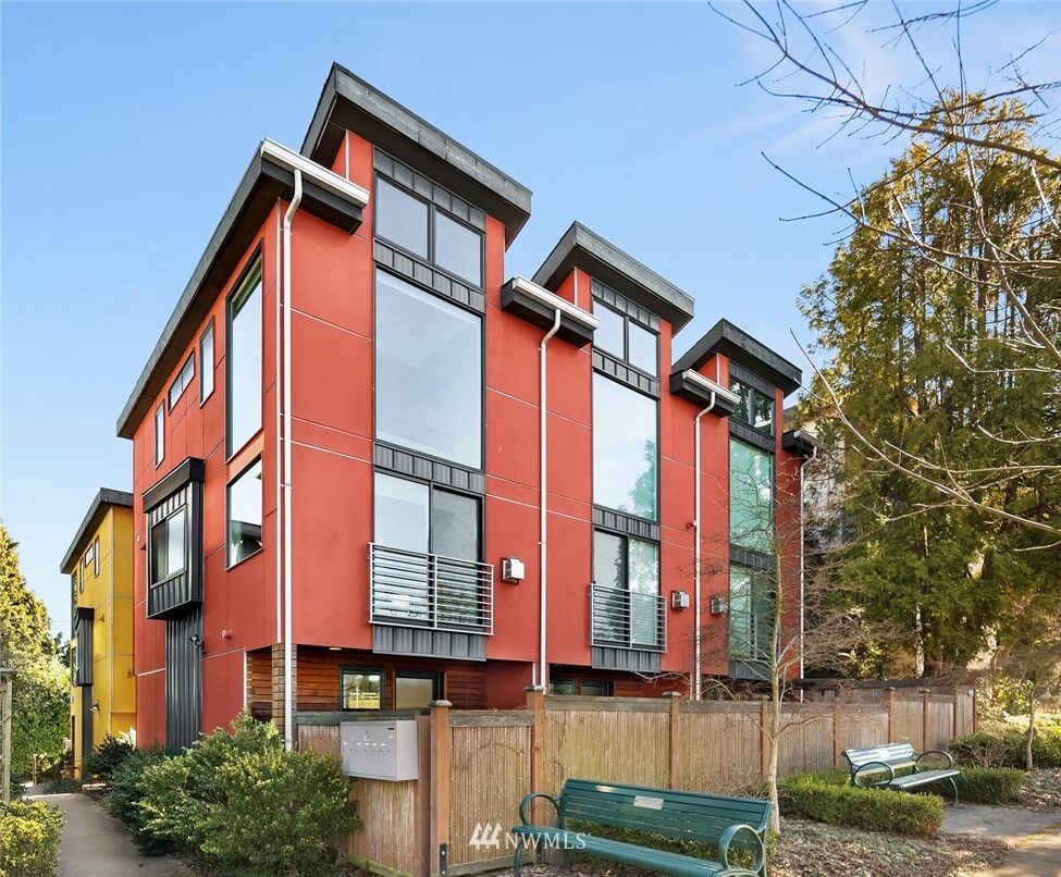 Property Photo: 1722 California Avenue SW A WA 98116