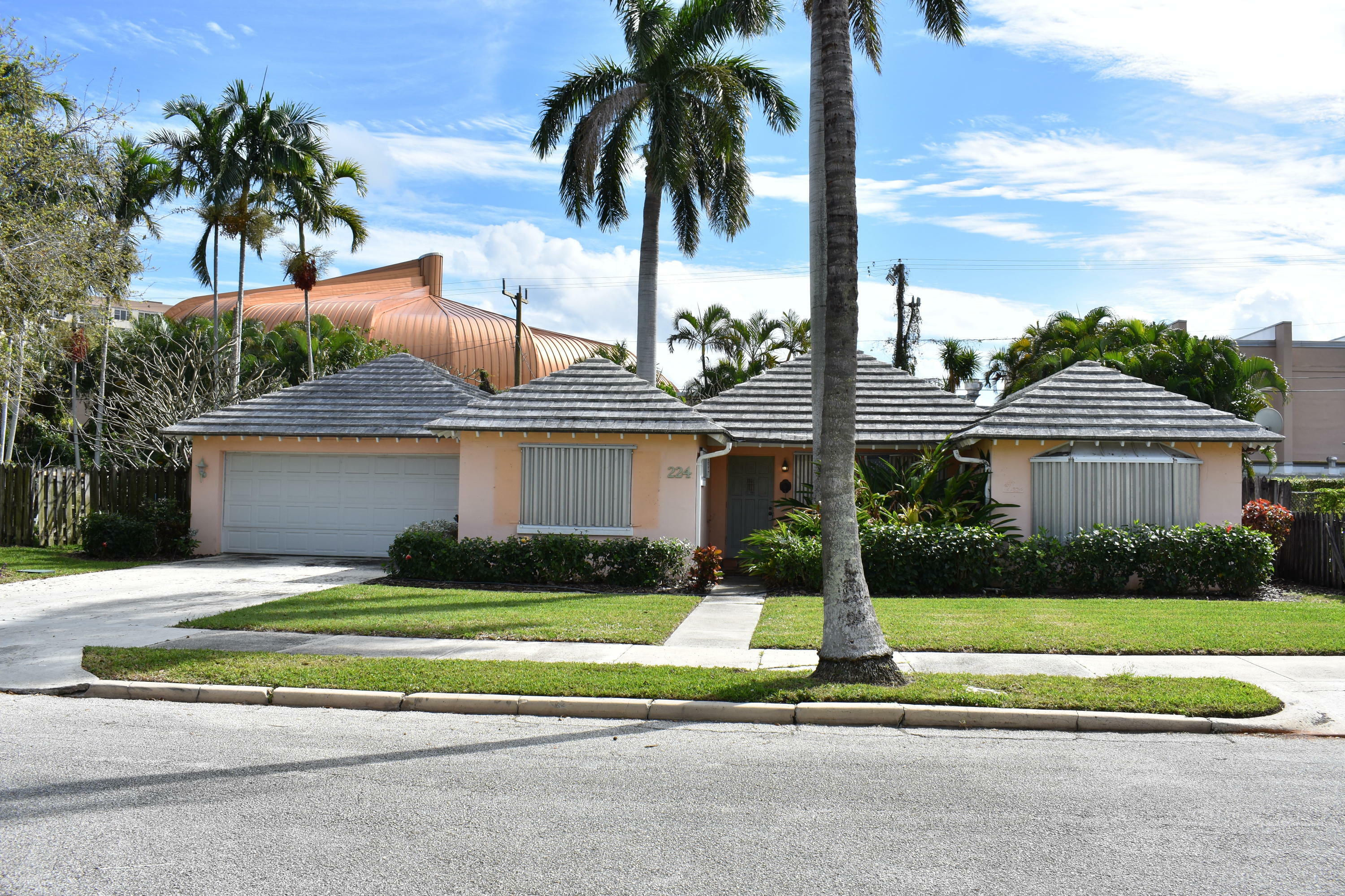 Property Photo: 224 28th Street FL 33407