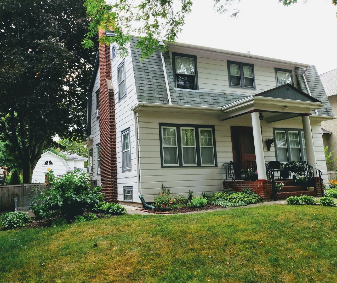 Property Photo:  819 Linden Avenue  IL 60302 