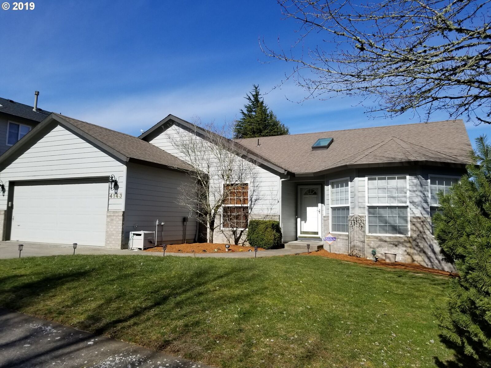 Property Photo:  4143 NE 11th Way  OR 97030 