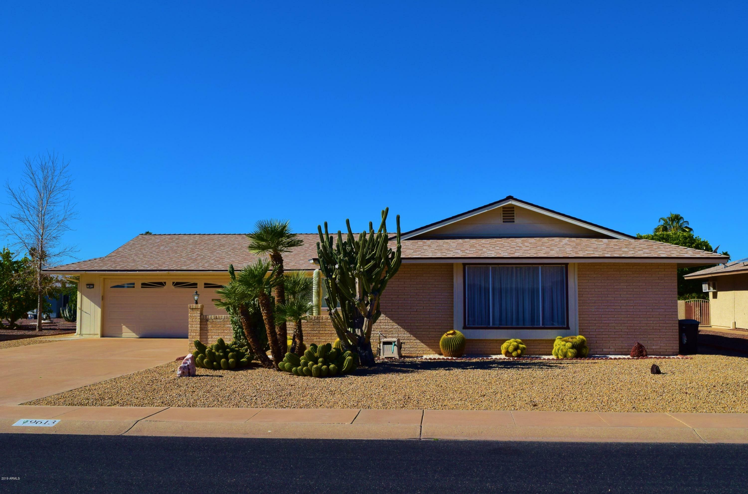 Property Photo:  9613 W Glen Oaks Circle  AZ 85351 