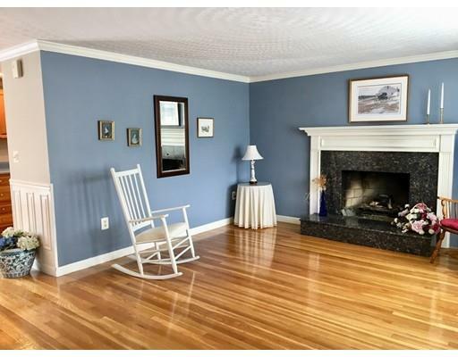 Property Photo:  119 Salem End Rd  MA 01702 