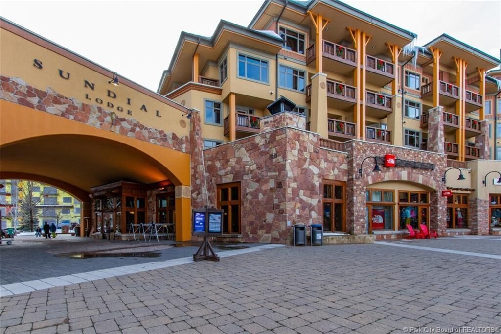 Property Photo:  3720 N Sundial Ct. B-513  UT 84098 