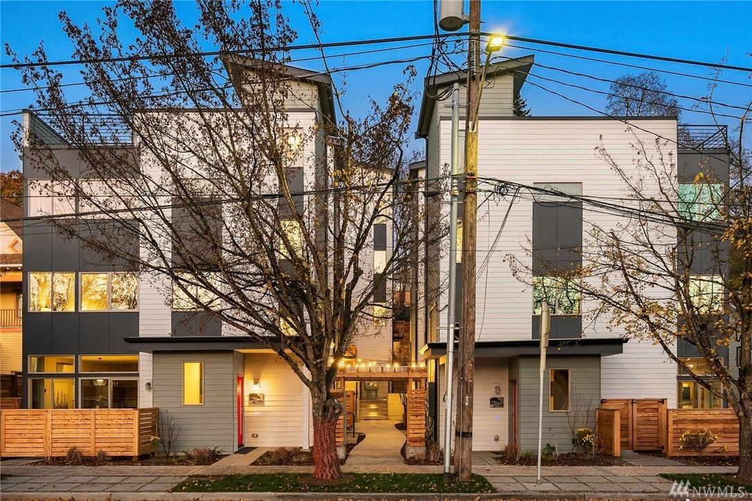 Property Photo:  3128 B Wetmore Ave S  WA 98144 