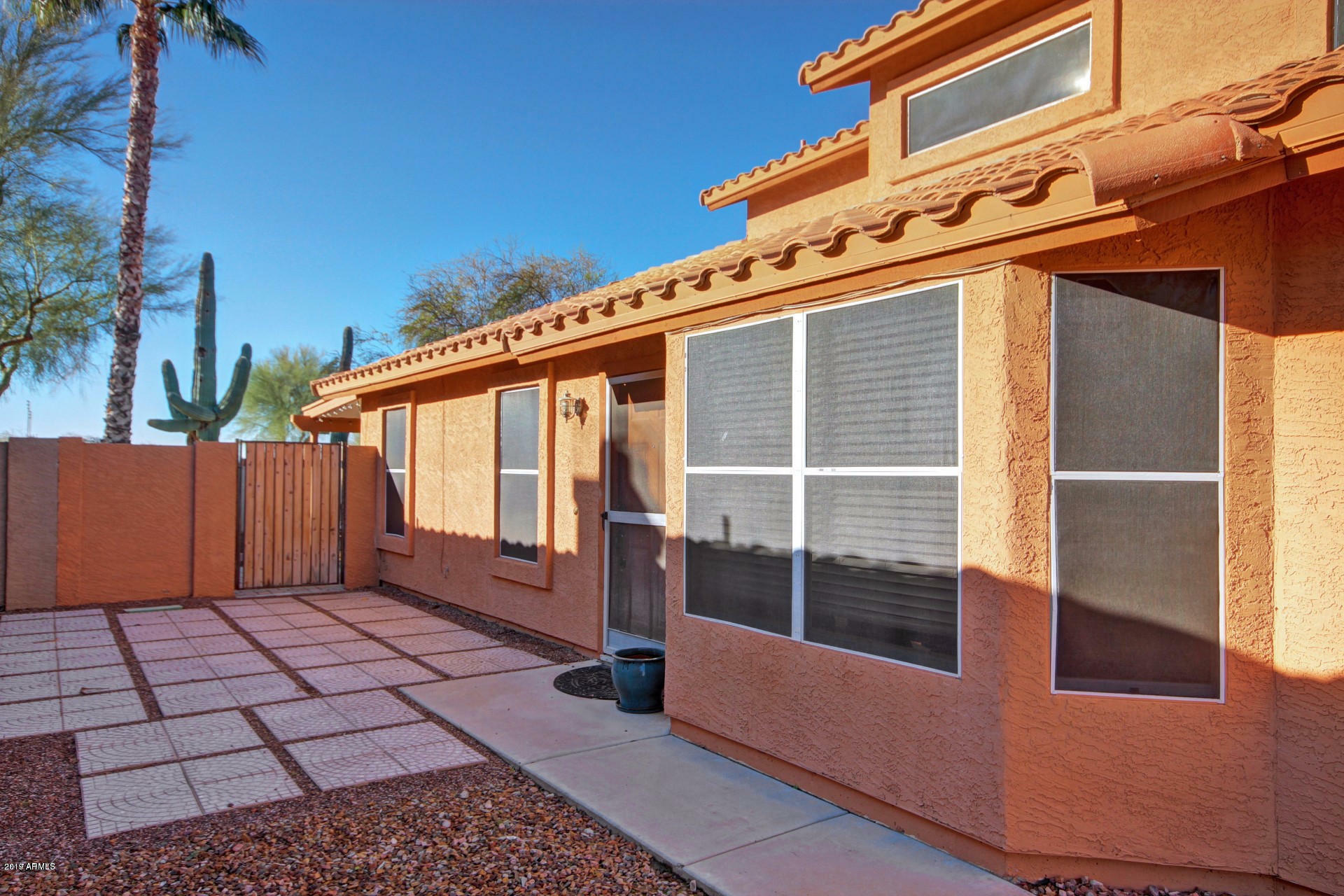 Property Photo:  2927 E Woodland Drive  AZ 85048 