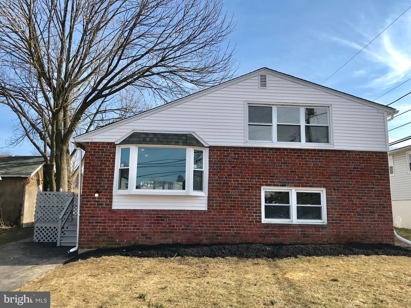 Property Photo: 804 Willow Avenue PA 19018