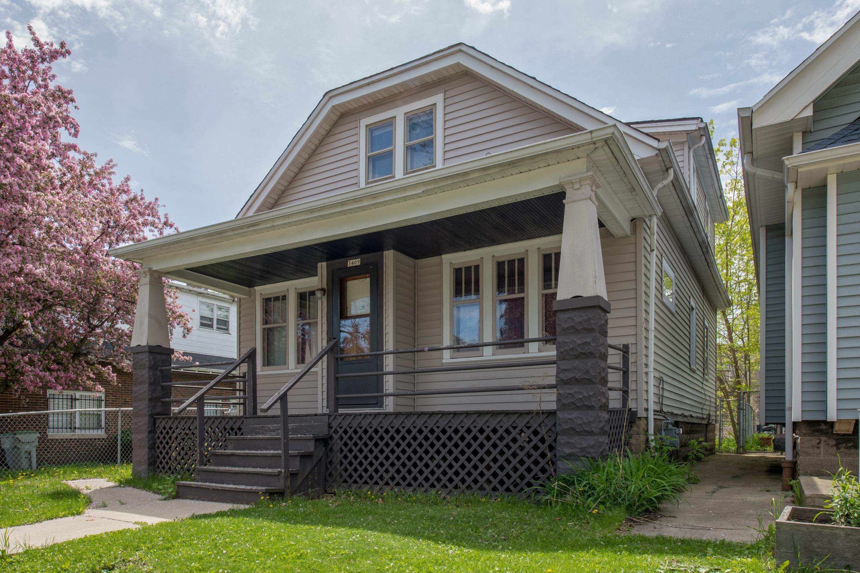 Property Photo: 3409 N Booth St WI 53212