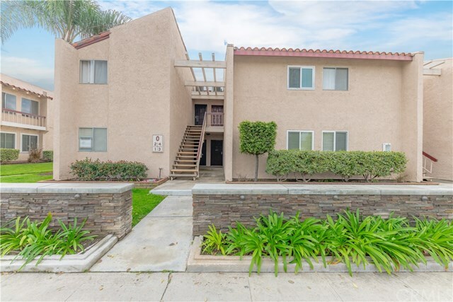 Property Photo:  700 W La Veta Avenue O3  CA 92868 