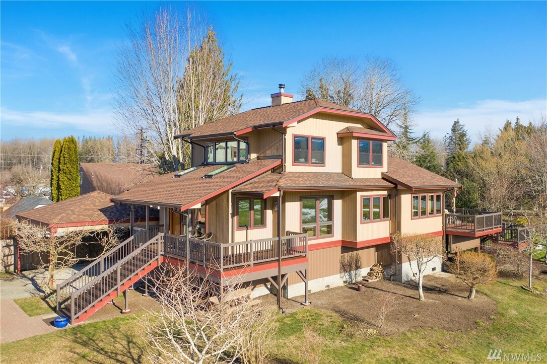 Property Photo:  39550 SE Alder St  WA 98065 