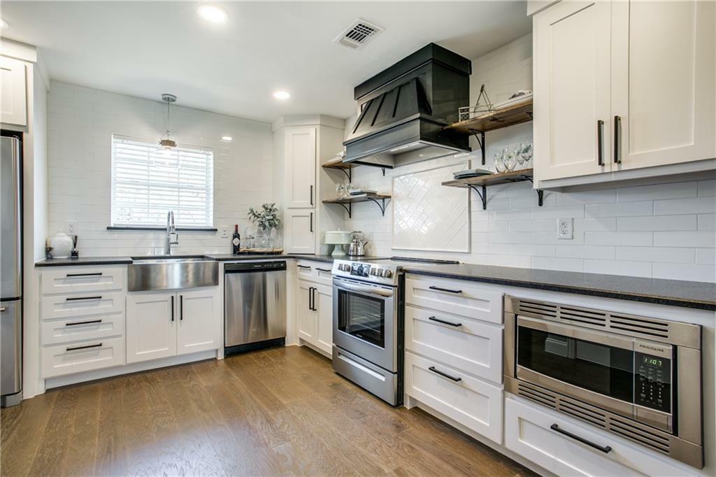 Property Photo: 903 N Alamo Road TX 75087