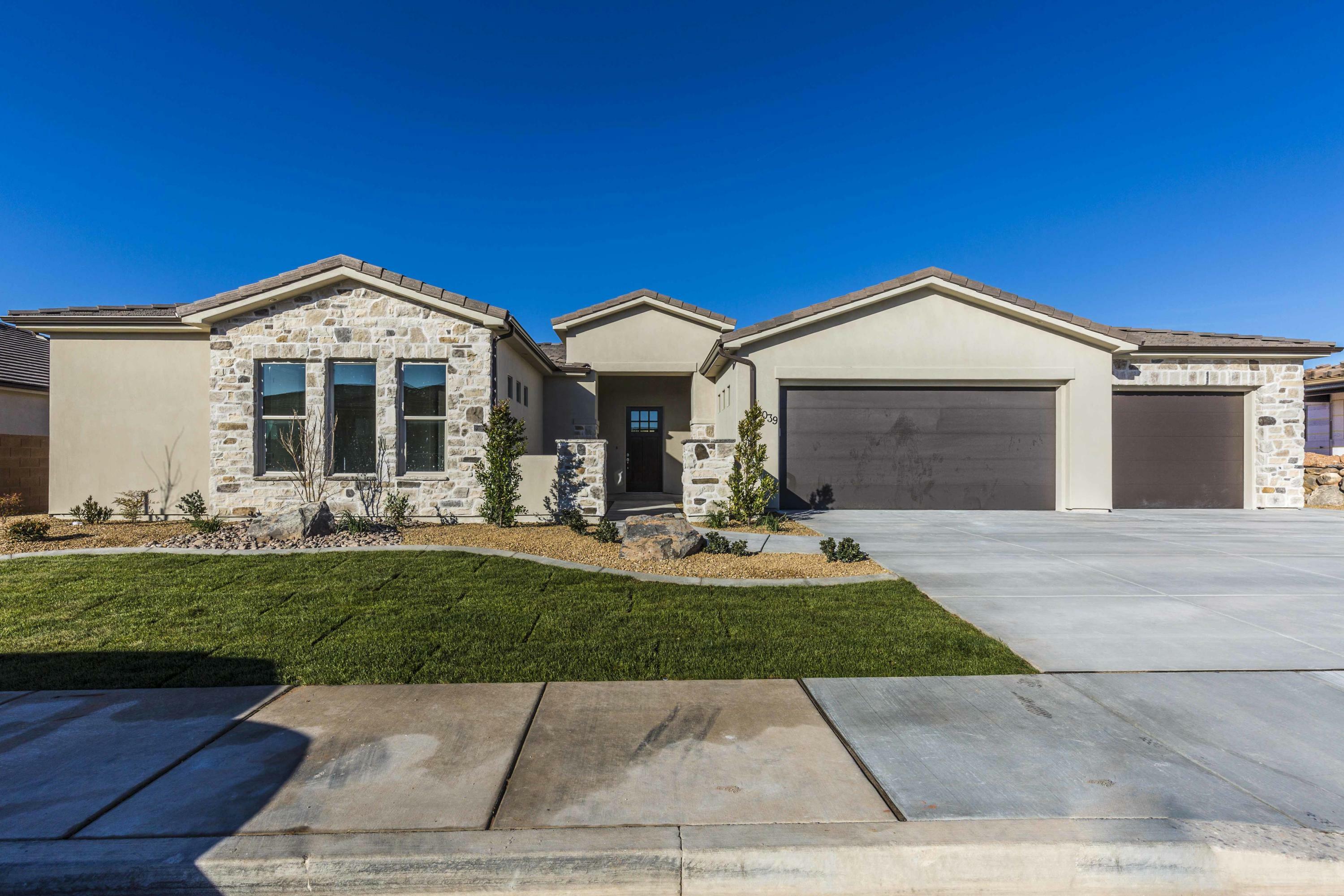 Property Photo:  2039 N Fairway Dr  UT 84780 