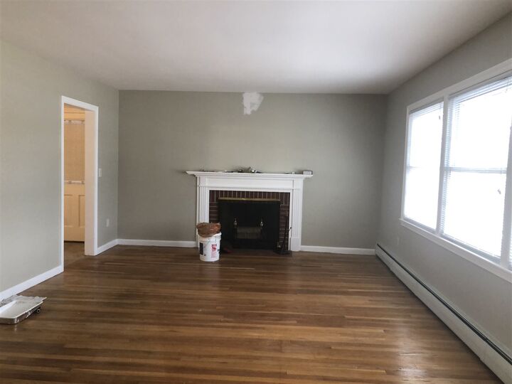 Property Photo:  511 Oak Street  NH 03104 