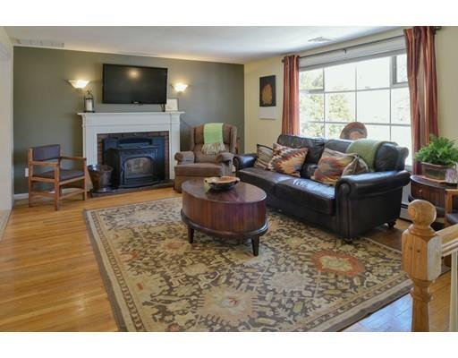 Property Photo: 4 Boxwood Rd MA 01864