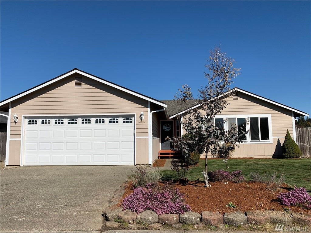 Property Photo:  6607 72nd St NE  WA 98270 