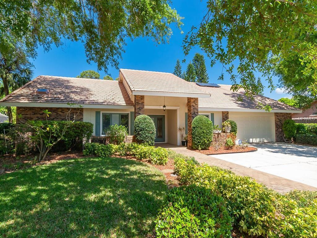 Property Photo: 2372 Landings Circle FL 34209