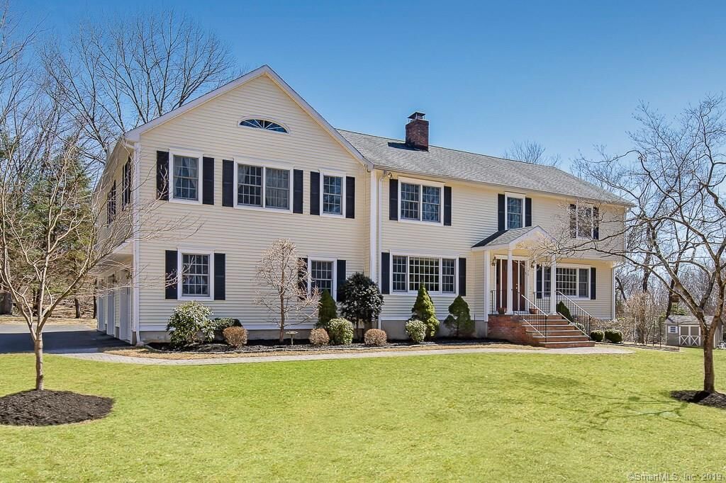 Property Photo:  30 Forest Glen Drive  CT 06525 