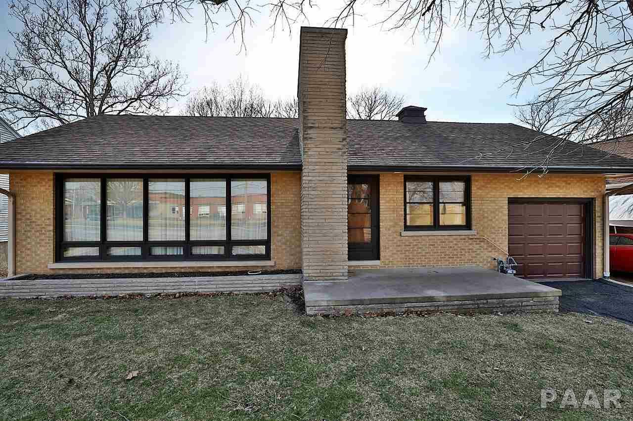 Property Photo:  706 Springfield  IL 61611 