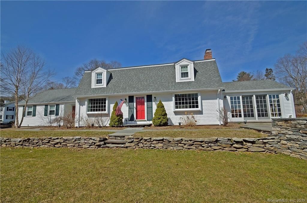 Property Photo: 40 Stoner Drive CT 06107