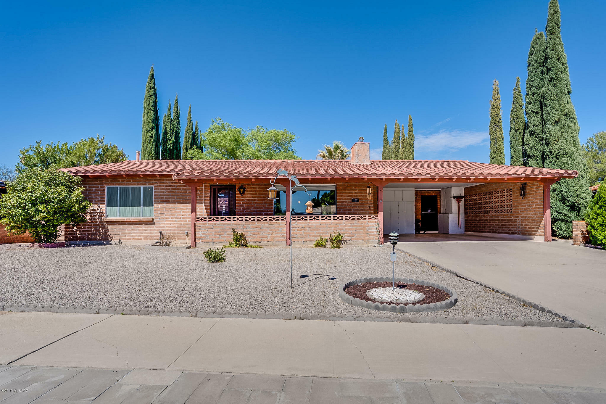 Property Photo:  157 E La Huerta  AZ 85614 