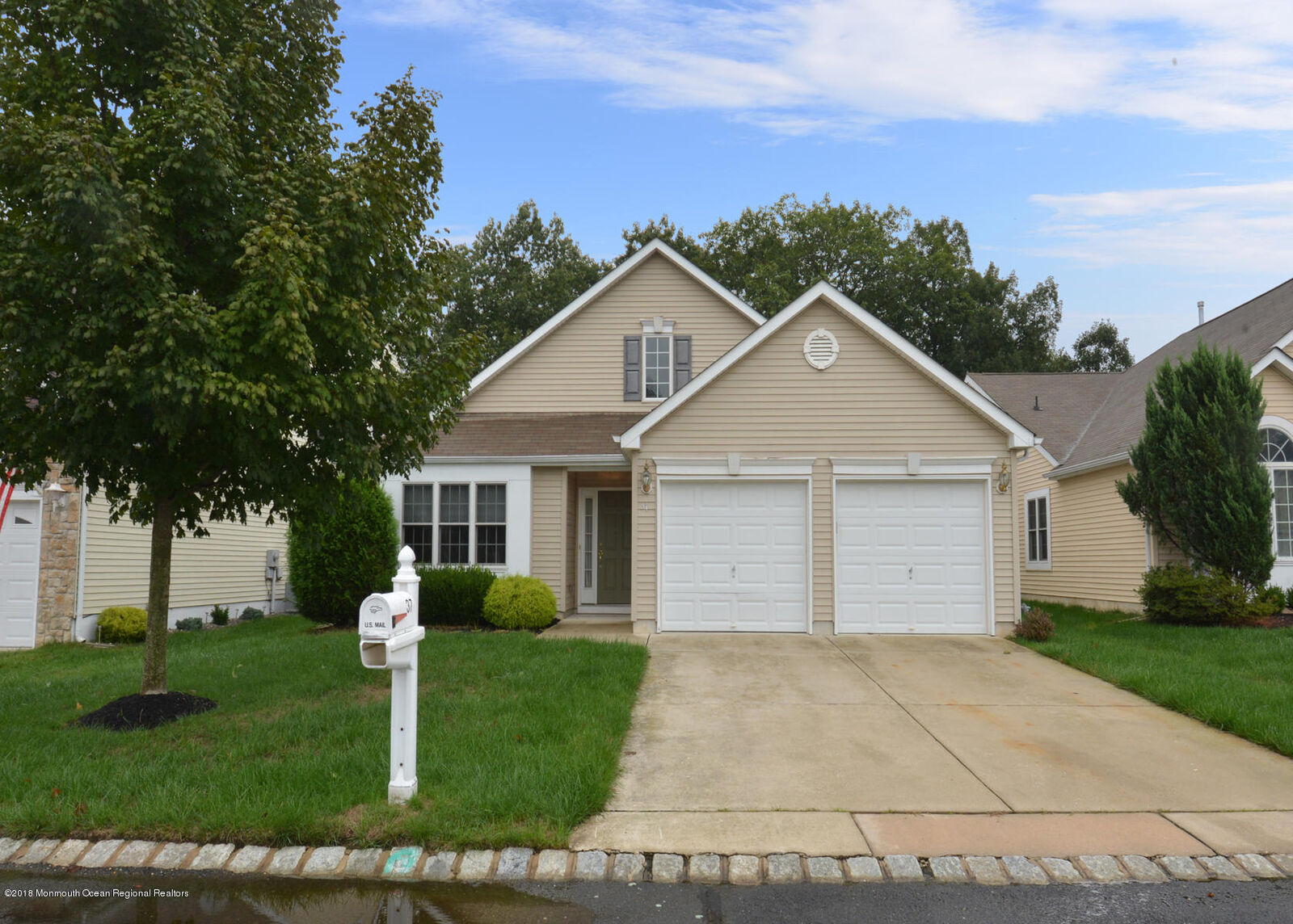 Property Photo:  37 Medinah Court  NJ 08527 