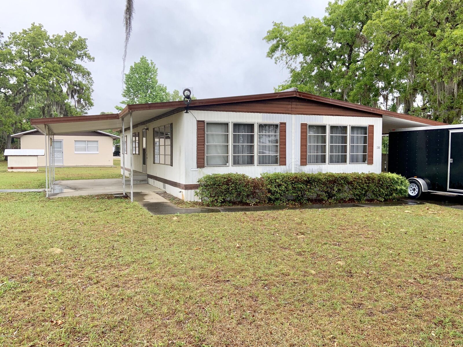 Property Photo:  230 Elm Street  FL 32640 